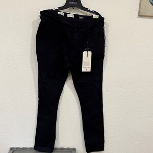 Classic Black Skinny Jeans for Men